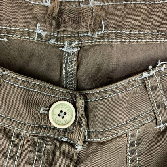 Jezebell 26x10 Straight Fit Cuffed Mid Rise Brown Shorts Women - Picture 3 of 7